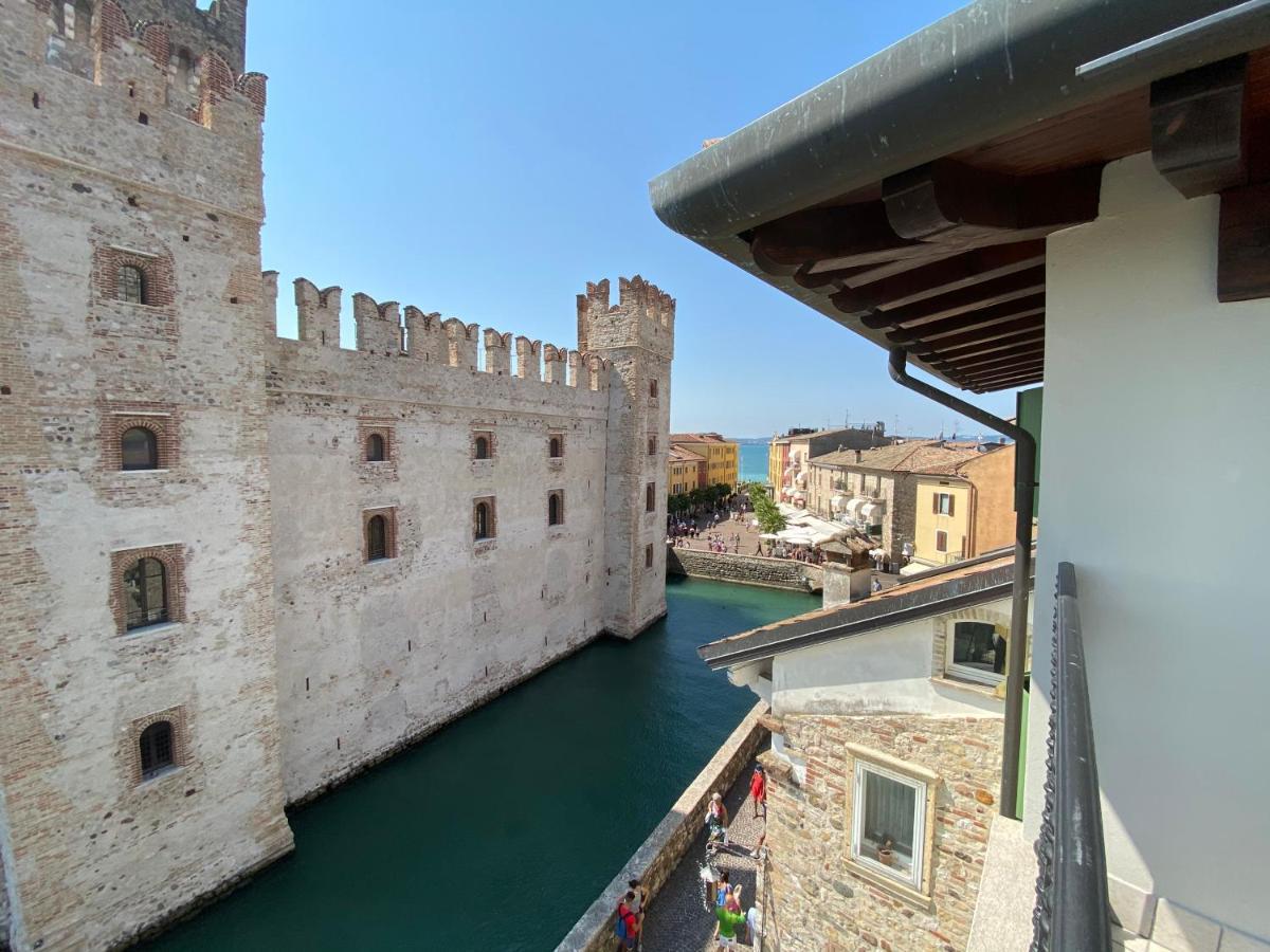 西尔米奥奈Castello Mavino公寓 外观 照片